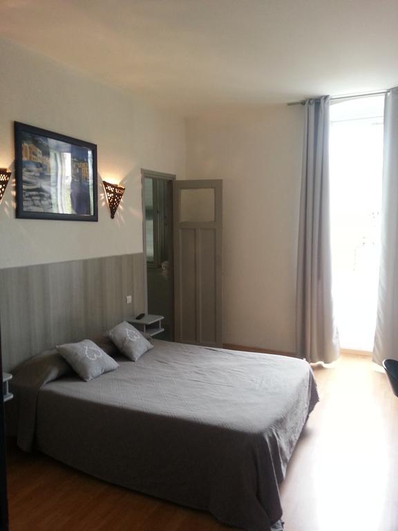 Hotel Univers Bastia  Ngoại thất bức ảnh