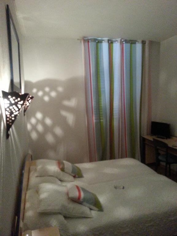 Hotel Univers Bastia  Phòng bức ảnh